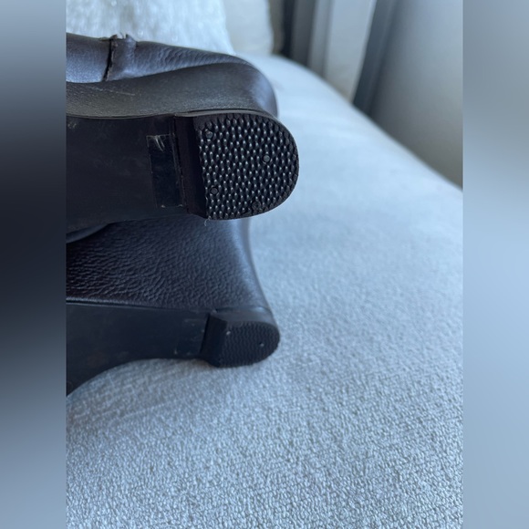 Vince Camuto Wedge Boots - Picture 15 of 16